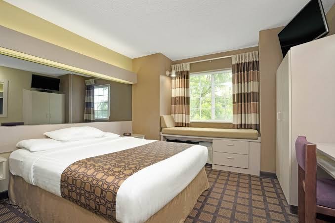 Microtel Inn & Suites by Wyndham Eagan/St Paul Hotel 3