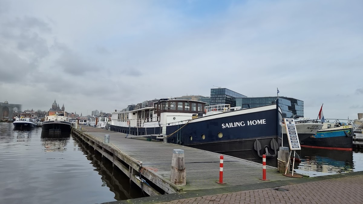 Botel Sailing Home