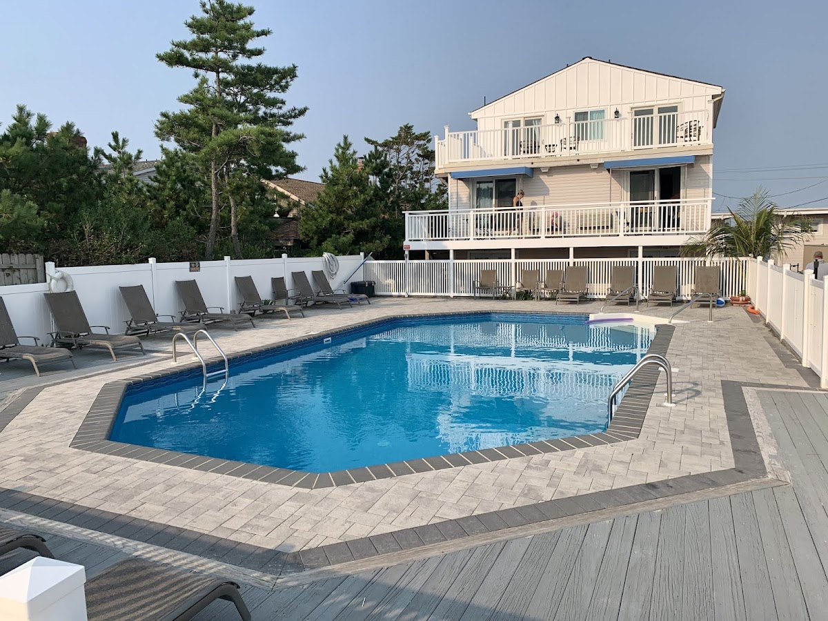 Driftwood Motel Hotel 2