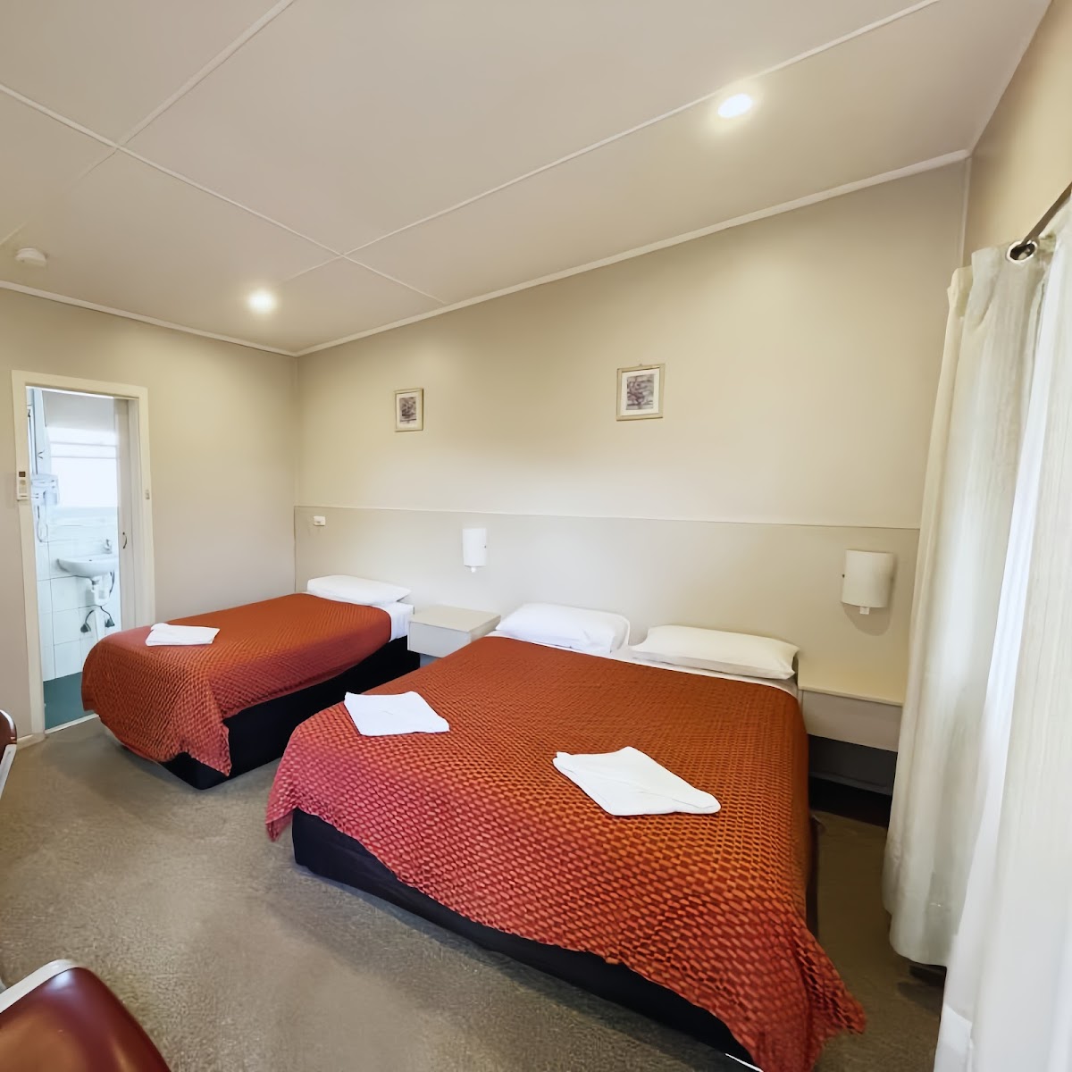Hillview Motel Hotel 2