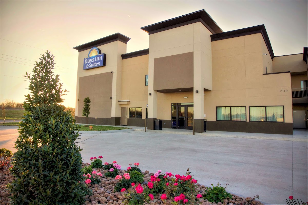 Days Inn & Suites by Wyndham Port Arthur Hotel 3