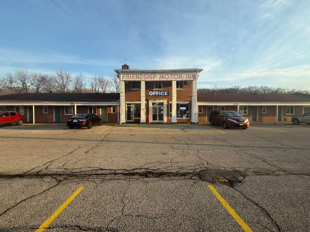 Friendship Motor Inn