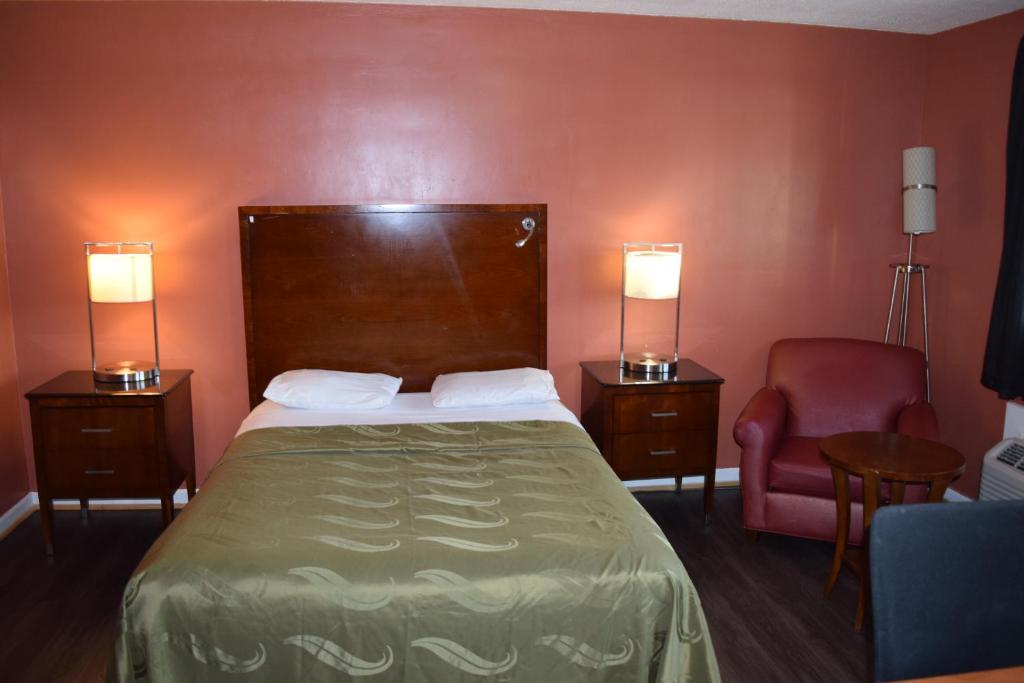 Friendship Motor Inn Hotel 3