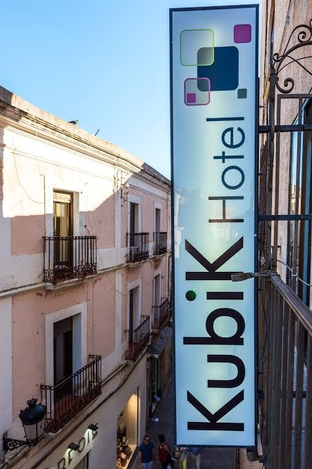 KubiK HOTEL