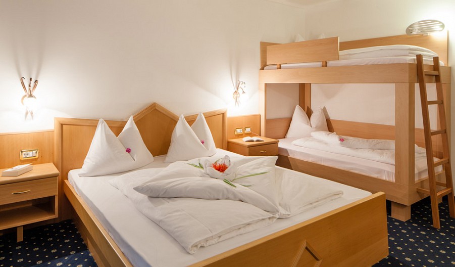 Hotel Bergkristall Hotel 2