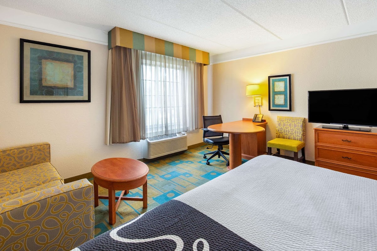 La Quinta Inn & Suites by Wyndham Ft. Lauderdale Plantation Hotel 2