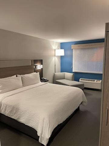 Holiday Inn Express Clearwater East - Icot Center, an IHG Hotel