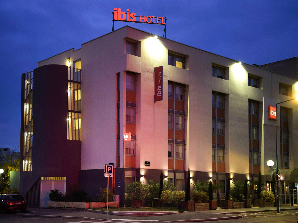 ibis Lyon Gerland Rue Mérieux