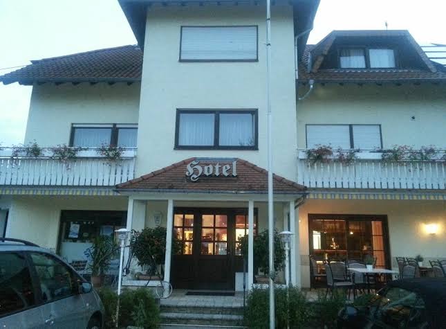 Hotel Bliesbrück - Lars Rabung