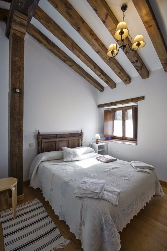 Casa Rural Río Lunada I y II. Hotel 2