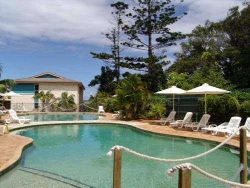 Aqualuna Beach Resort Hotel 3