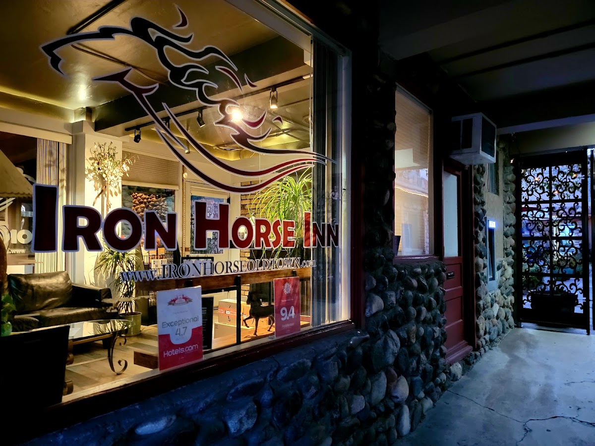 The Iron Horse Inn Hotel 3