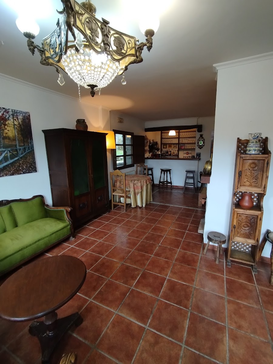 Albergue El Caserón de Fuentes Carrionas Hotel 3