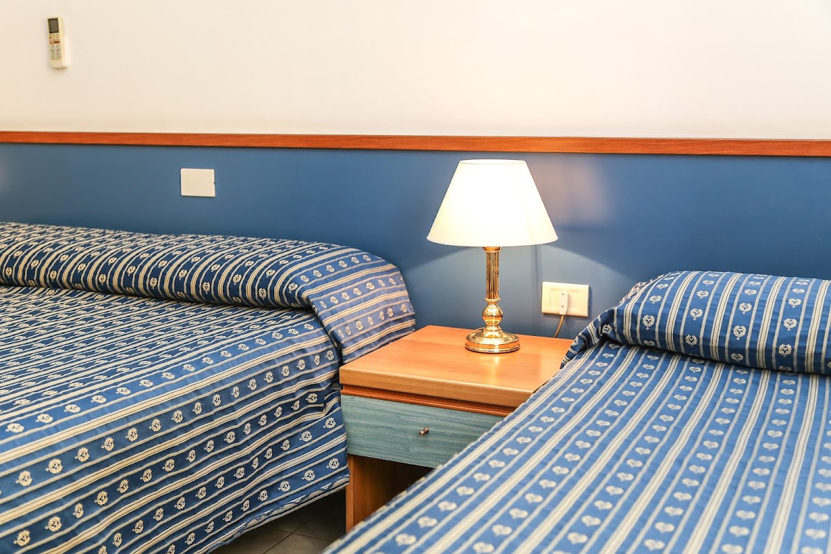 Hotel Athena