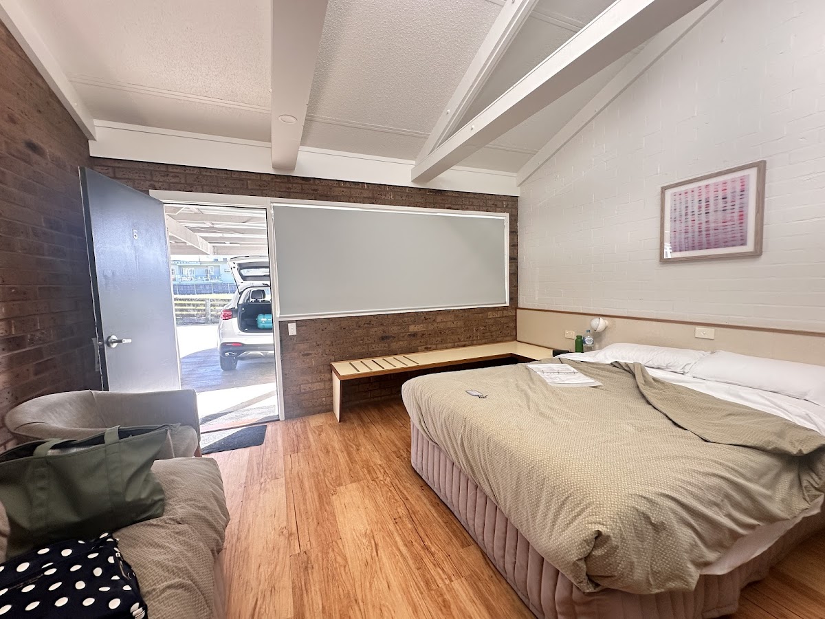 Beachfront Motel Hotel 2