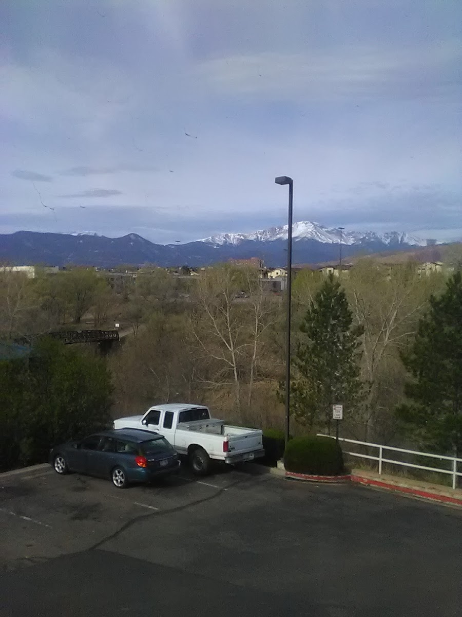 Crestwood Suites of Colorado Springs