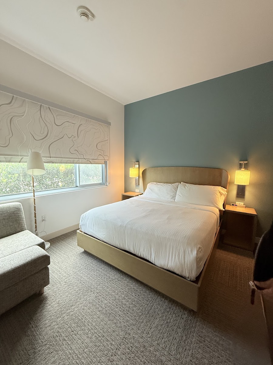 Element Ontario Hotel 3