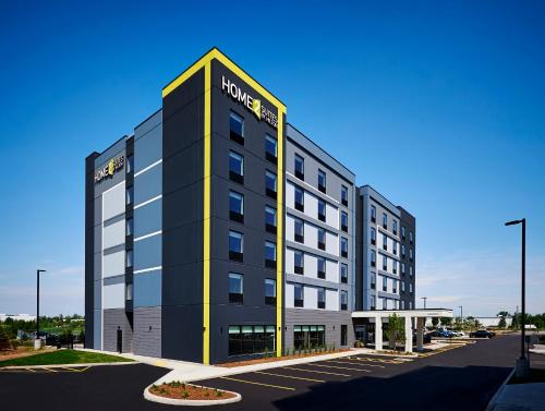 Home2 Suites by Hilton Indianapolis Keystone Crossing Hotel 3