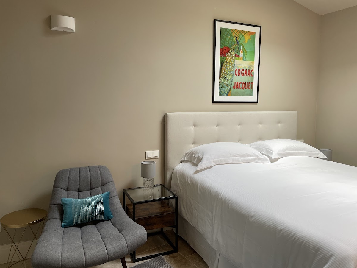 Cinq & Sept Gay Resort Hotel 3