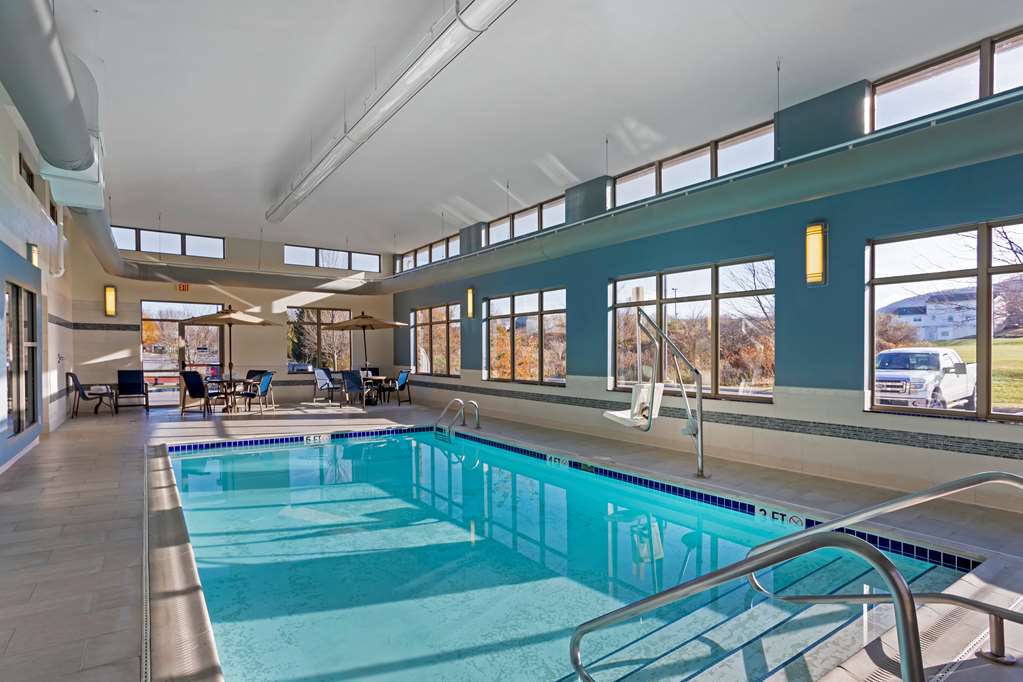 Best Western Plus University Park Inn & Suites Hotel 3