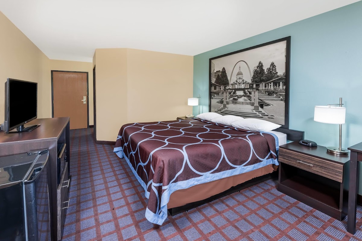 Super 8 by Wyndham Okawville Hotel 2