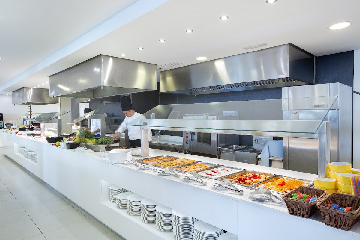 Mar Hotels Playa de Muro Suites Hotel 3