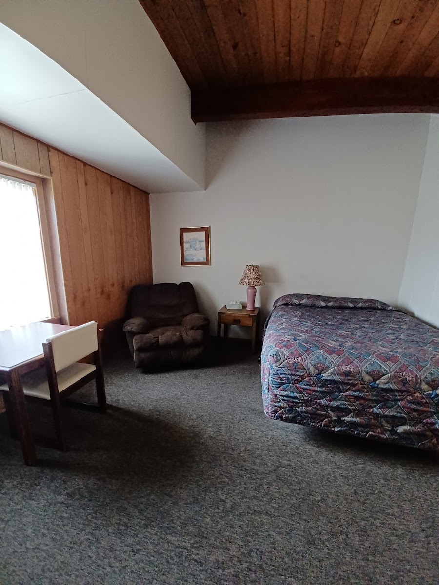 Evenox Motel, LLC