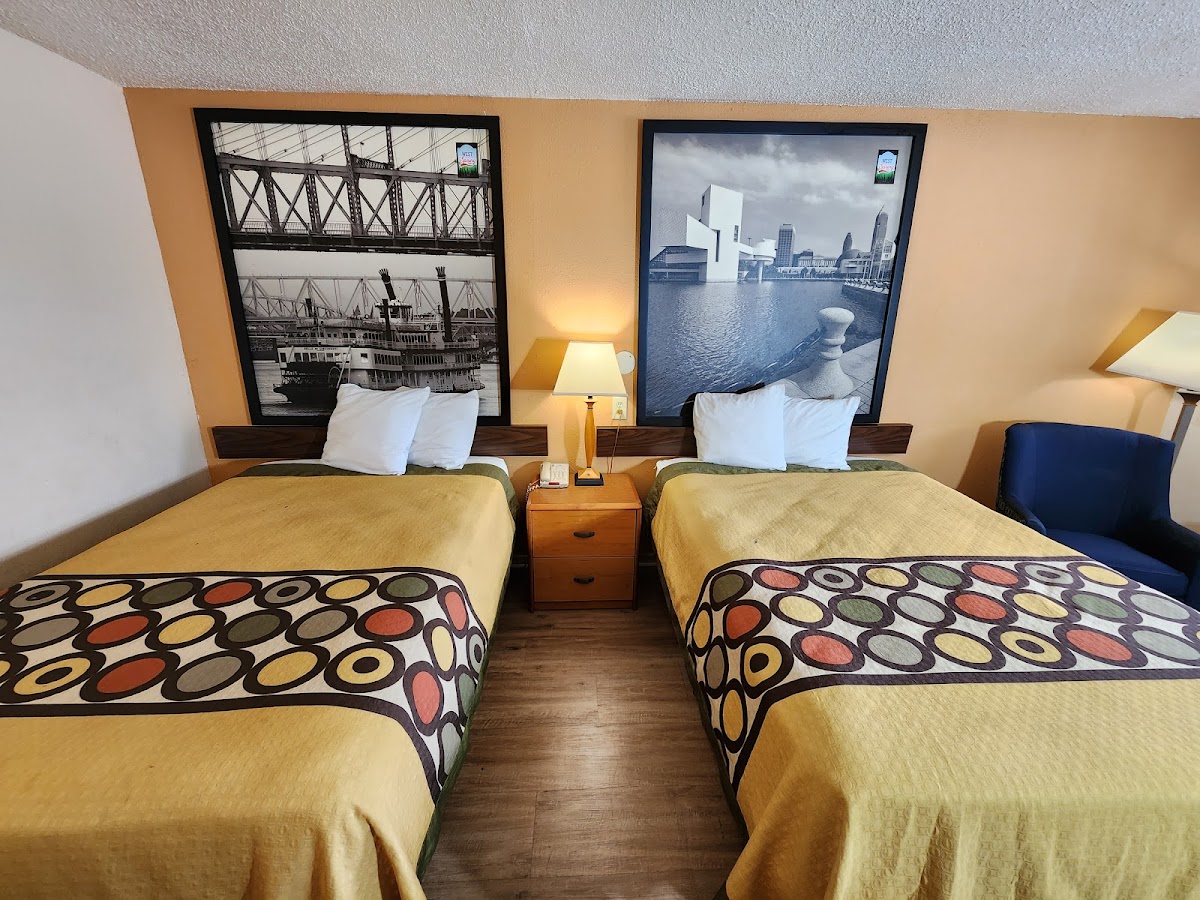 WestSpring Inn Cleveland - Westlake Hotel 2