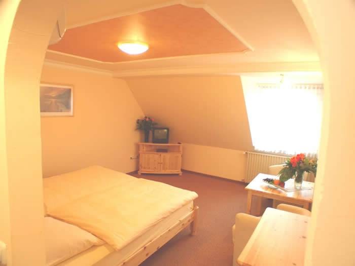 Jürgen Knörr Hotel 2