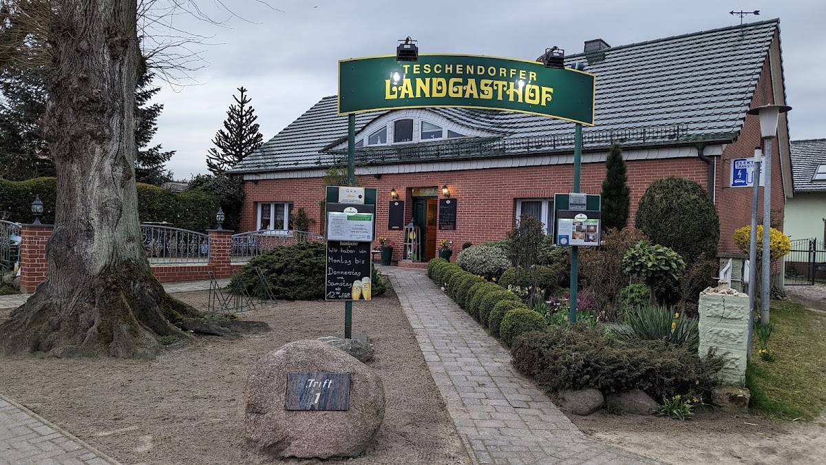 Teschendorfer Landgasthof Hotel 1