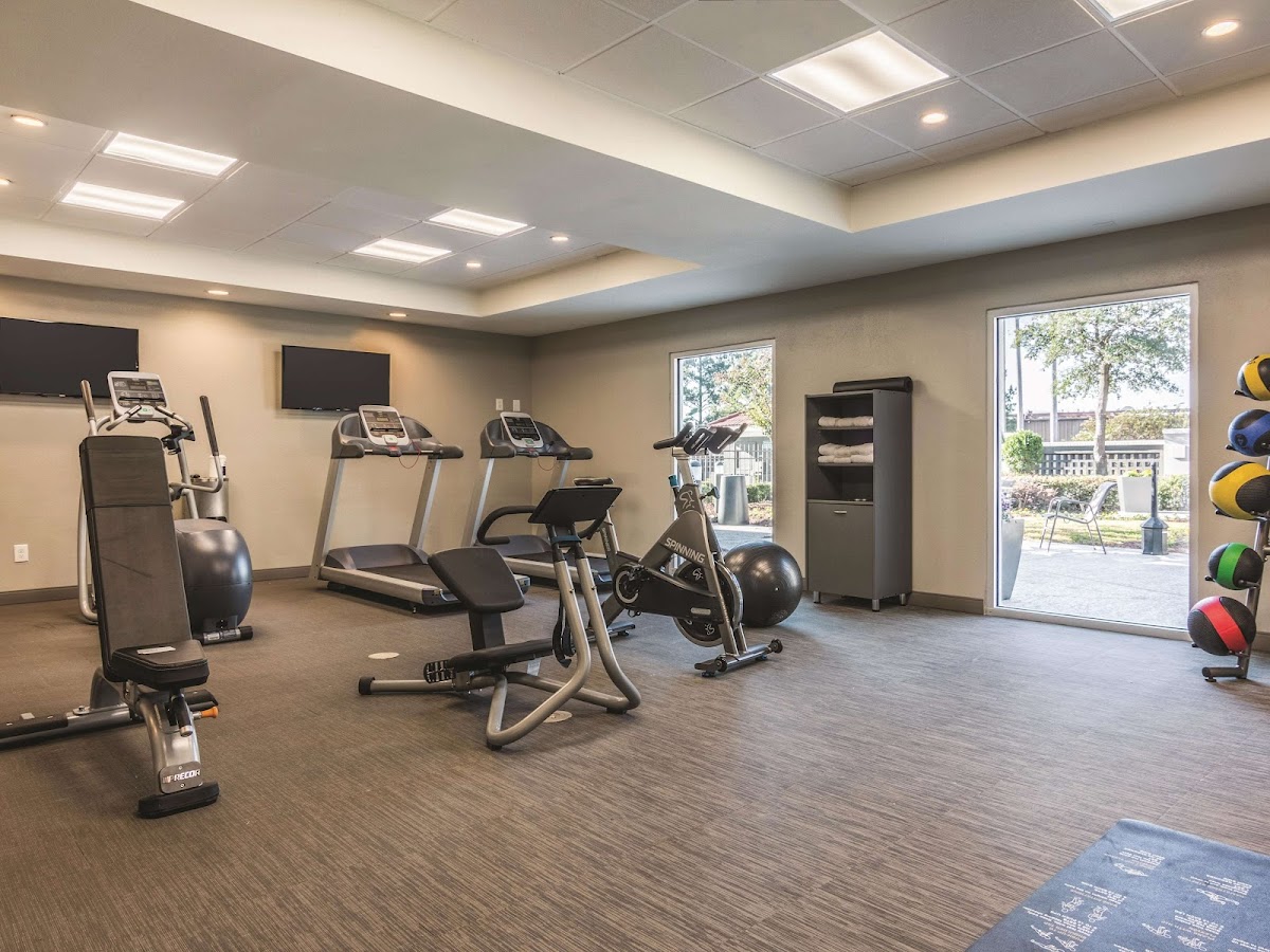 La Quinta Inn & Suites by Wyndham Shreveport Airport Hotel 3