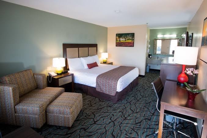 Key West Inn - Fairhope Hotel 2
