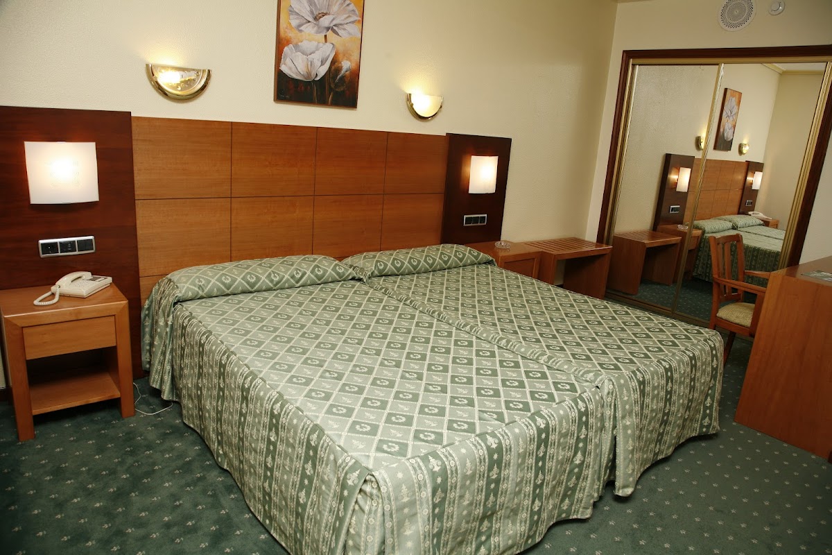 Hotel Virgen del Camino Hotel 3