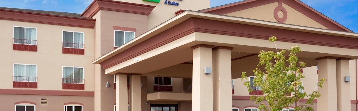 Holiday Inn Express & Suites Antigo by IHG