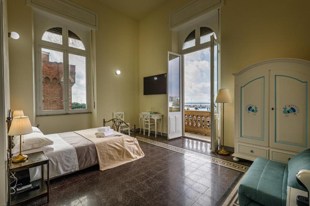 Onlyrooms IV - Via Roma Hotel 2