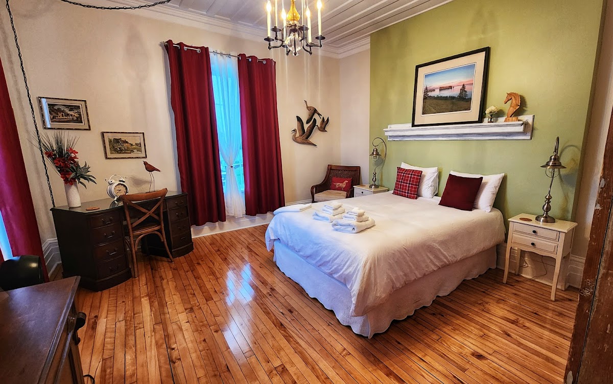 L'Auberge La Maison Rouge à Percé Hotel 2