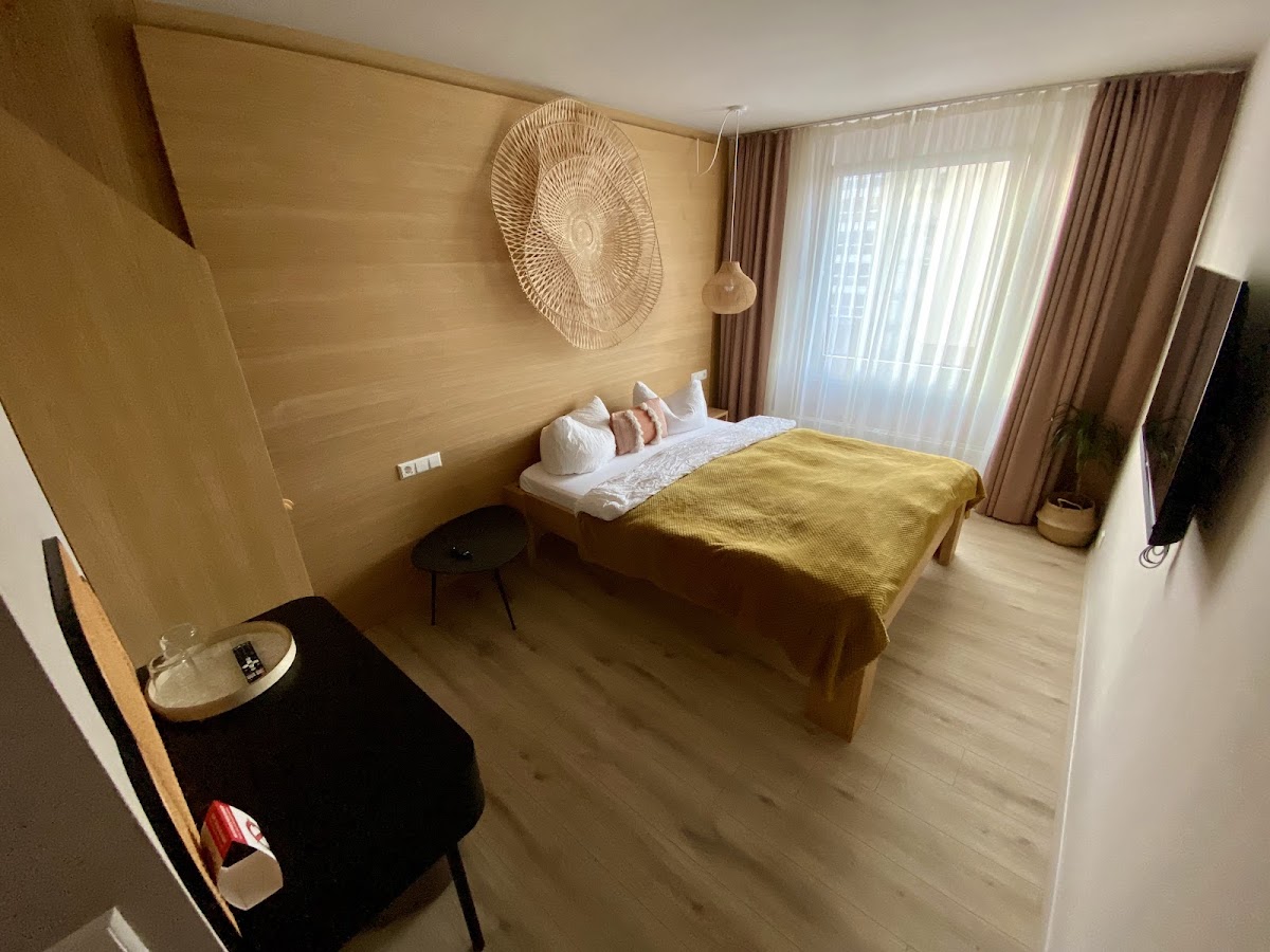 2Places Soul Hotel 2