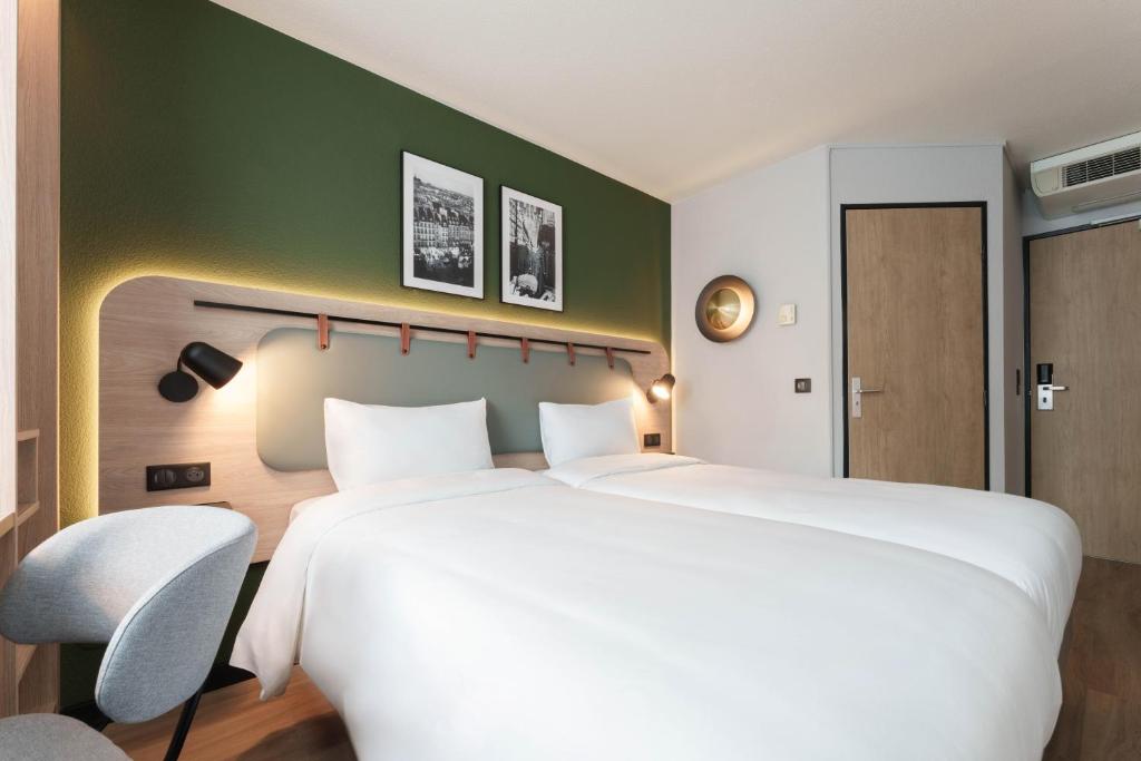 Campanile PRIME - Paris Ouest Boulogne Hotel 2