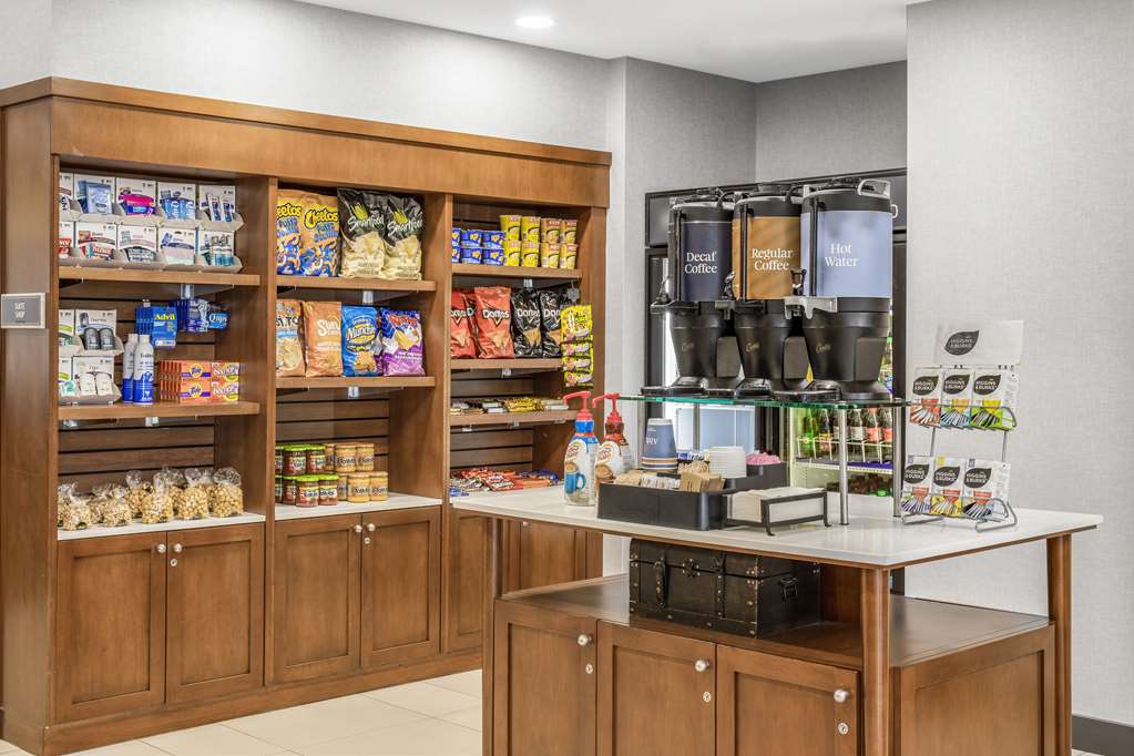 Homewood Suites by Hilton Winnipeg Airport-Polo Park, MB Hotel 2