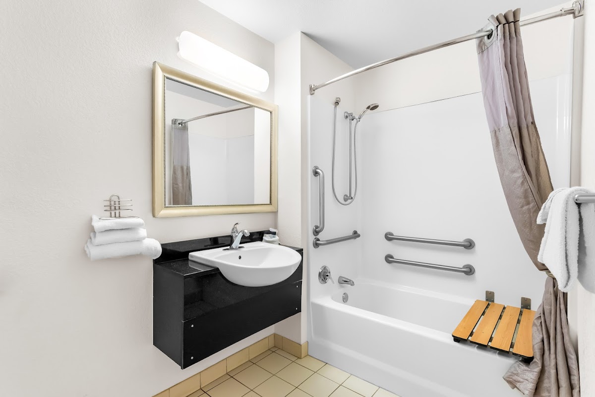 Americas Best Value Inn Stillwater Hotel 3