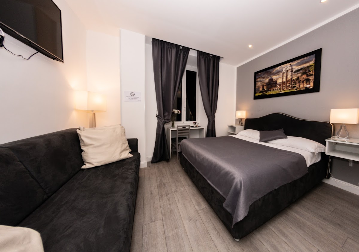 Rhome GuestHouse Affittacamere Hotel 2