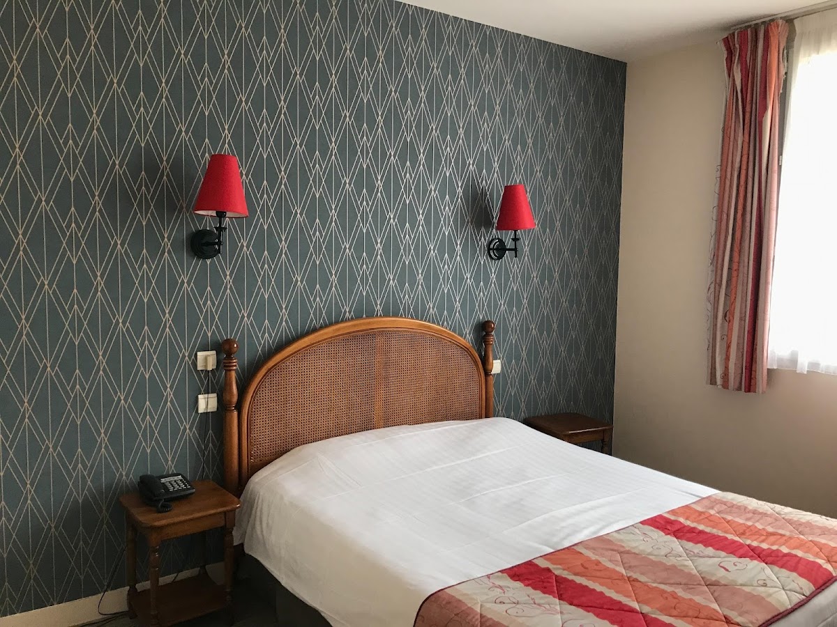Logis Hôtel la Villa des Houx Hotel 2