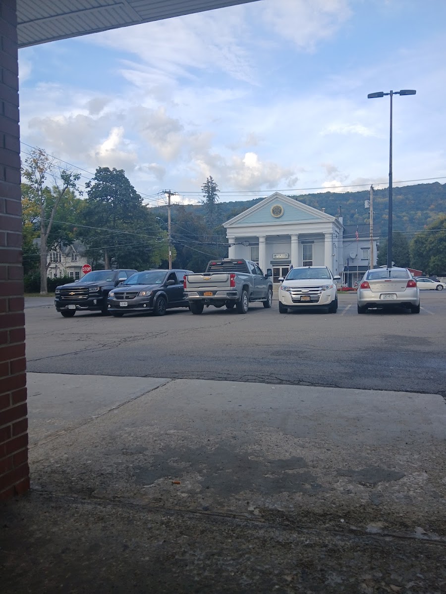 Logan’s Inn Hotel 2