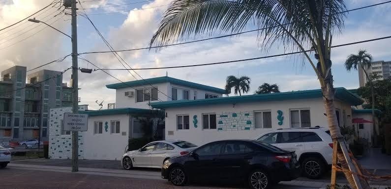 Tiana Beach Inn