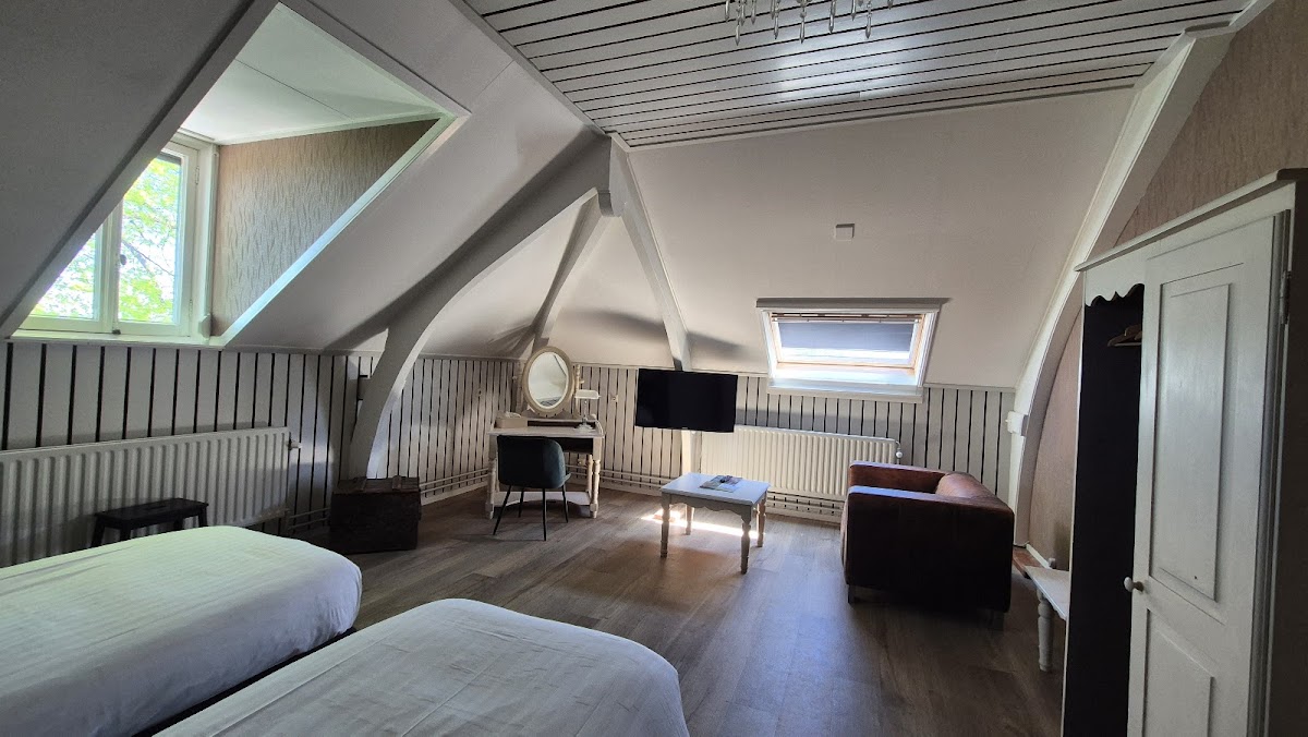 De Os en het Paard Hotel 2