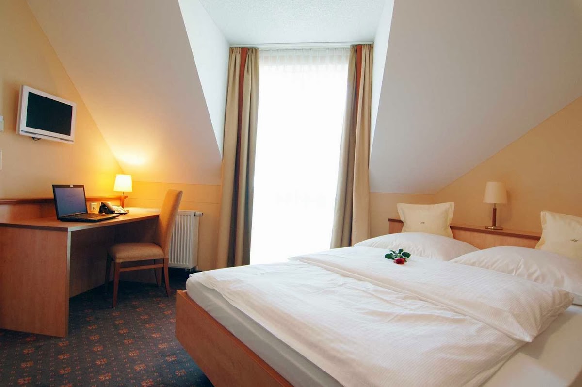 Hotel Hößl Wirtshaus Zum Stichn Hotel 2