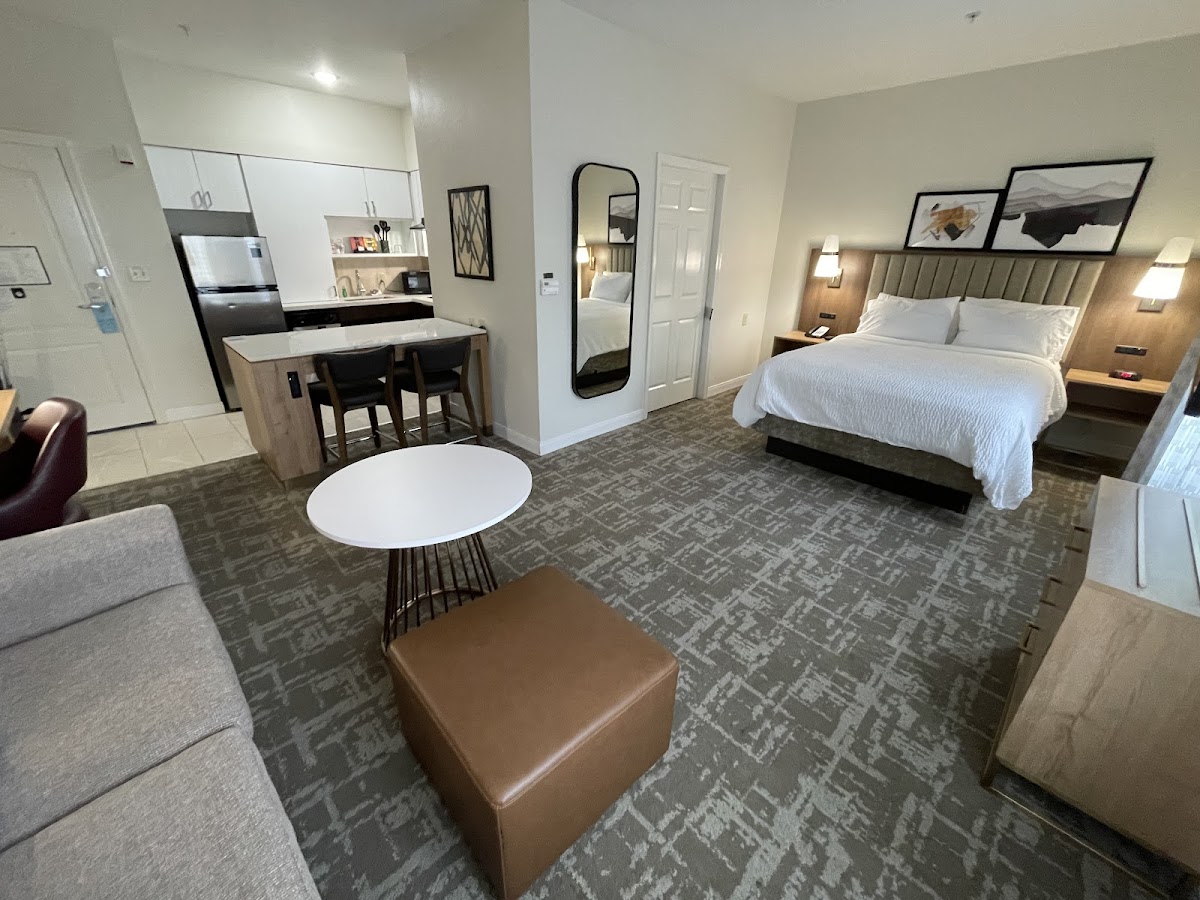 Staybridge Suites Lafayette-Airport by IHG Hotel 2