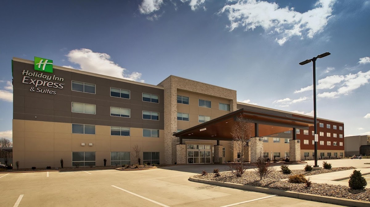 Holiday Inn Express & Suites Mount Vernon by IHG Hotel 1