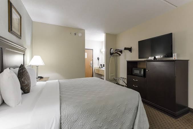 Grand View Inn and Suites Hotel 3