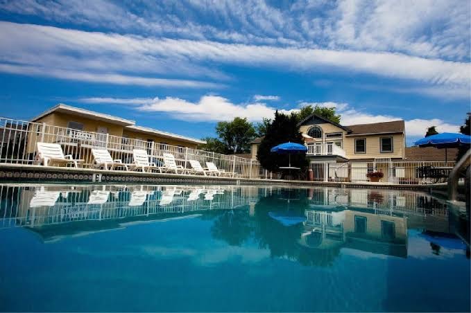 West Cape Motel